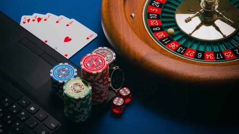 Khám phá top game đánh bài đổi thưởng android hot nhất hiện nay